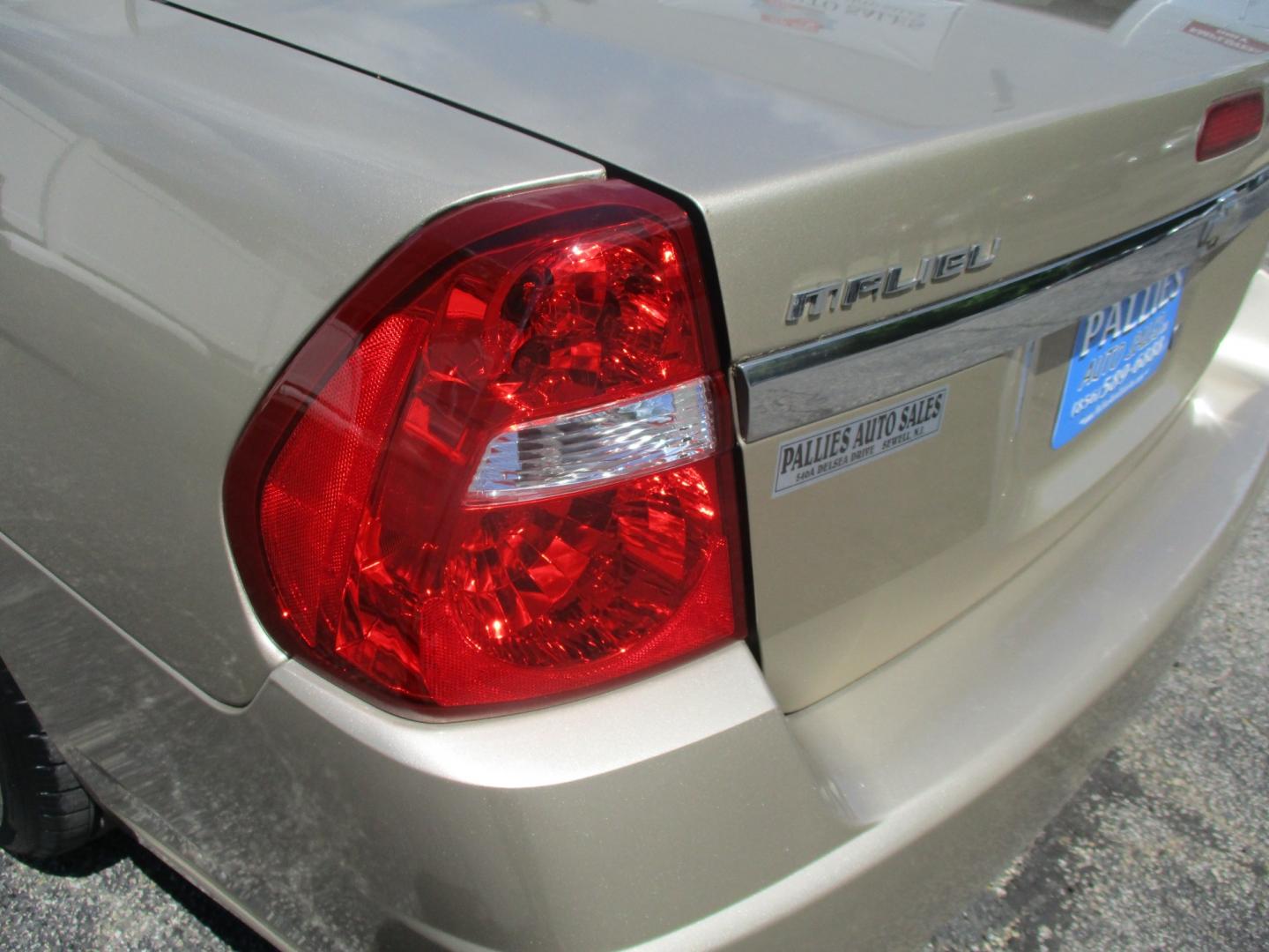 2006 GOLD Chevrolet Malibu (1G1ZT53806F) , located at 540a Delsea Drive, Sewell, NJ, 08080, (856) 589-6888, 39.752560, -75.111206 - Photo#4